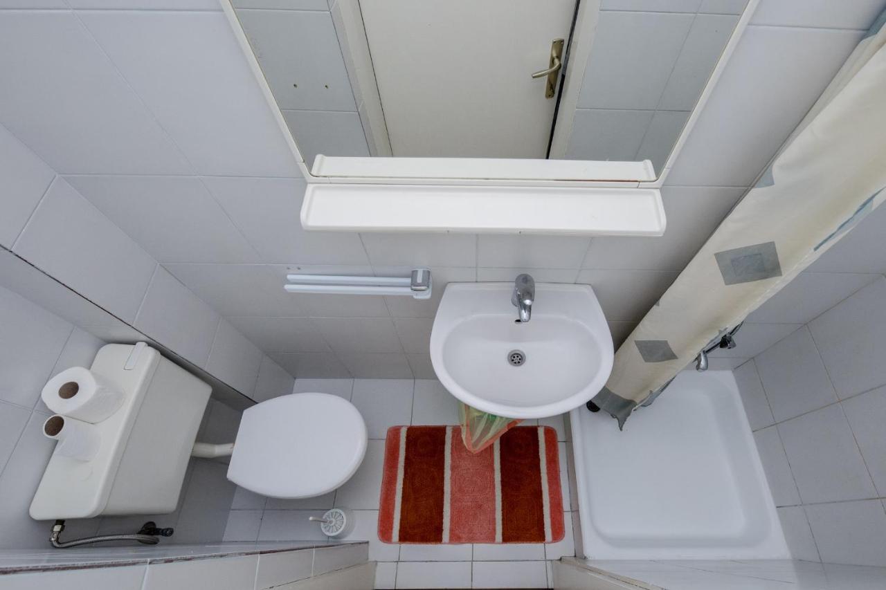 Apartments Mladenka In Banjol ภายนอก รูปภาพ